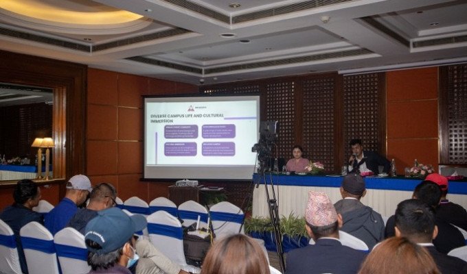 AIMS Institutes Bangalore ले +2 को बिद्यार्थी लाई छात्रवृत्ति दिने